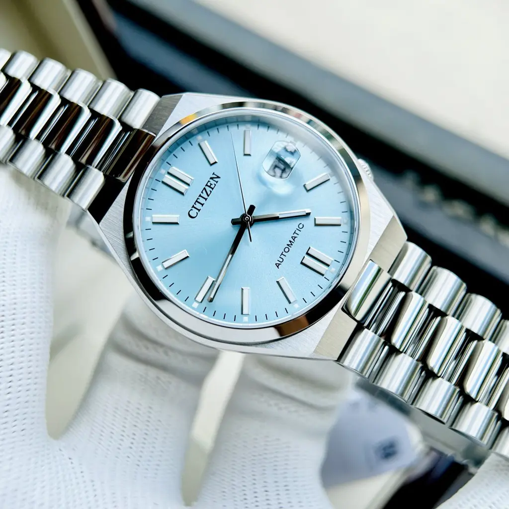 Thiết kế mặt số màu xanh dương của Đồng Hồ Nam Citizen 40mm