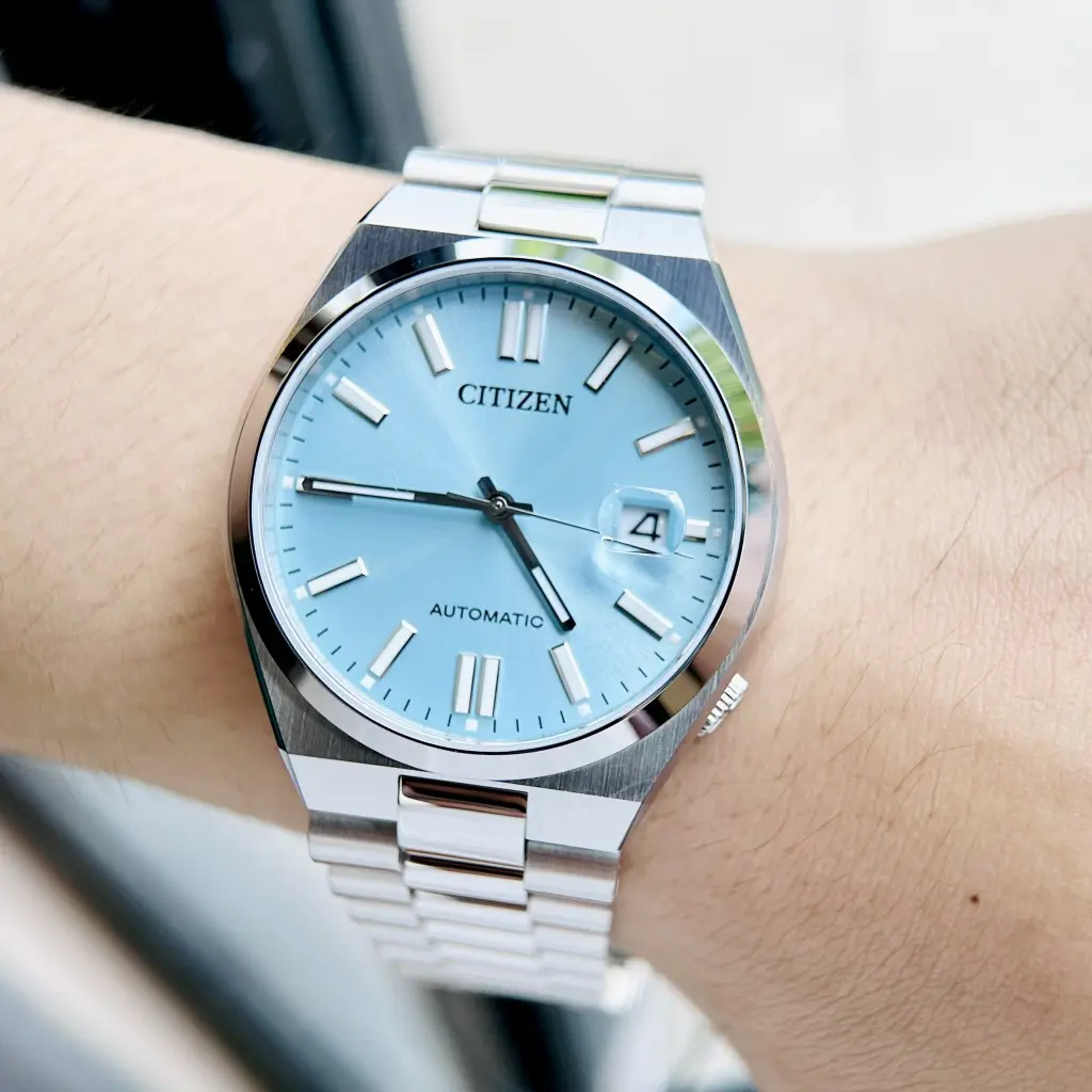 Đồng Hồ Nam Citizen 40mm hỗ trợ xem lịch ngày tiện lợi