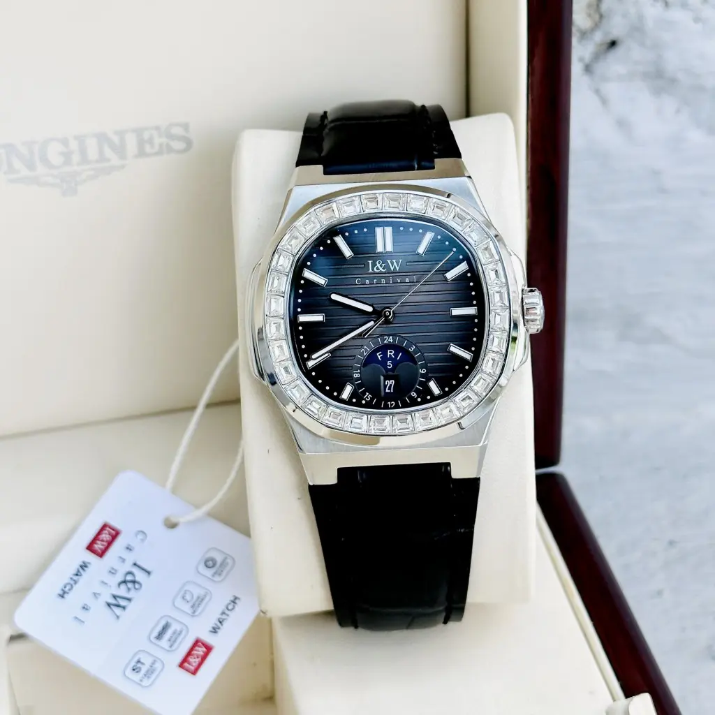 Mặt kính Sapphire chống xước trên ĐỒNG HỒ NAM I&W Carnival