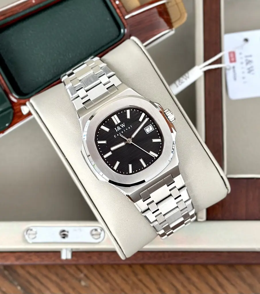 ĐỒNG HỒ NAM I&W Carnival trang bị bộ máy cơ Automatic