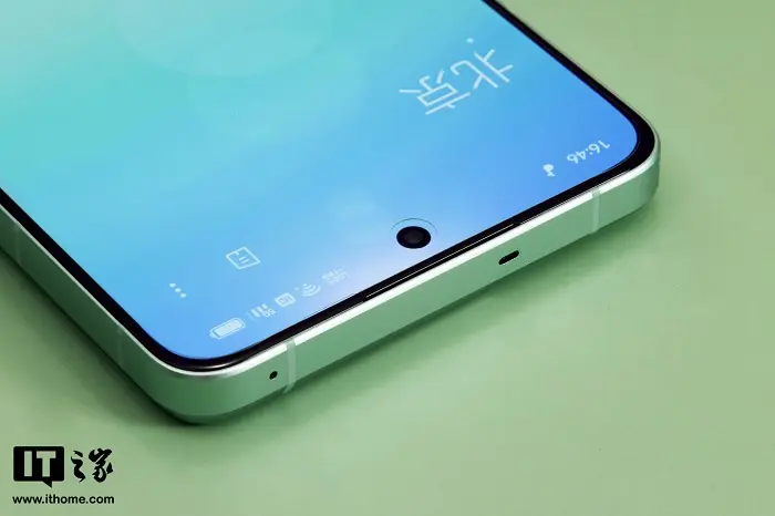 mo-hop-OPPO-Reno8-Pro-Plus-phien-ban-mau-xanh-14
