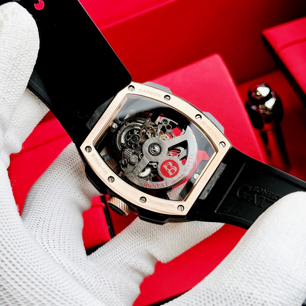 Mặt kính Sapphire nguyên khối chống trầy xước hiệu quả