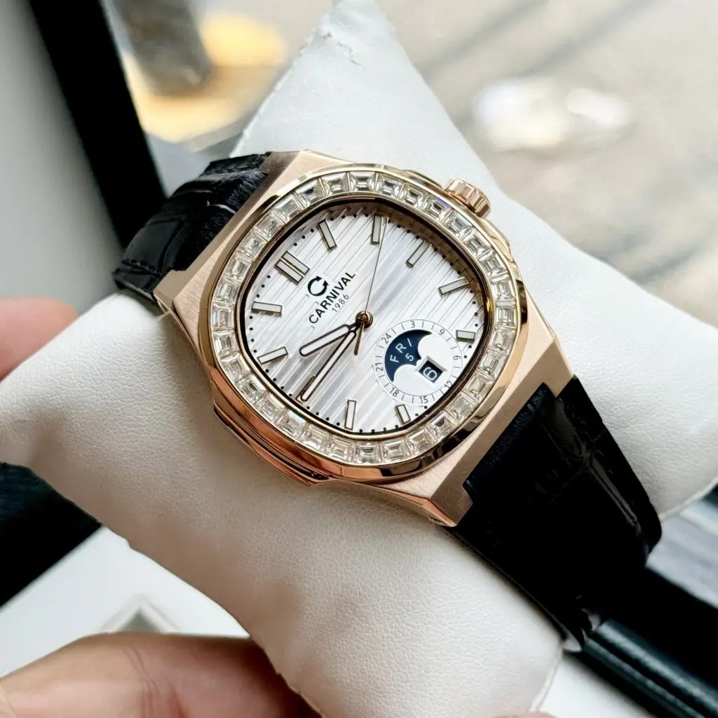 ĐỒNG HỒ NAM Carnival có kích thước 41mm chuẩn xác