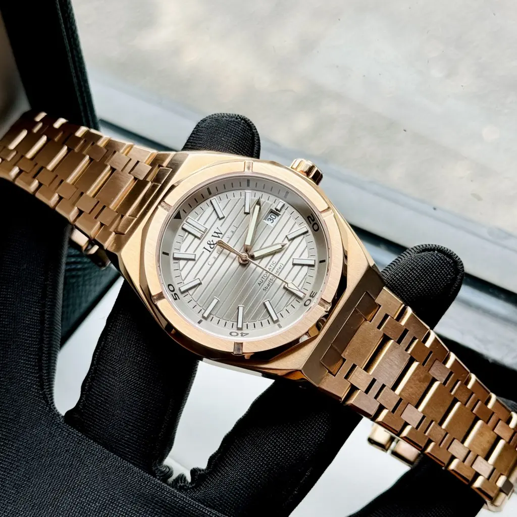 Mặt kính Sapphire chống trầy xước vượt trội