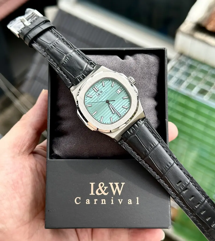 Thiết kế tổng thể của đồng hồ nam I&W Carnival
