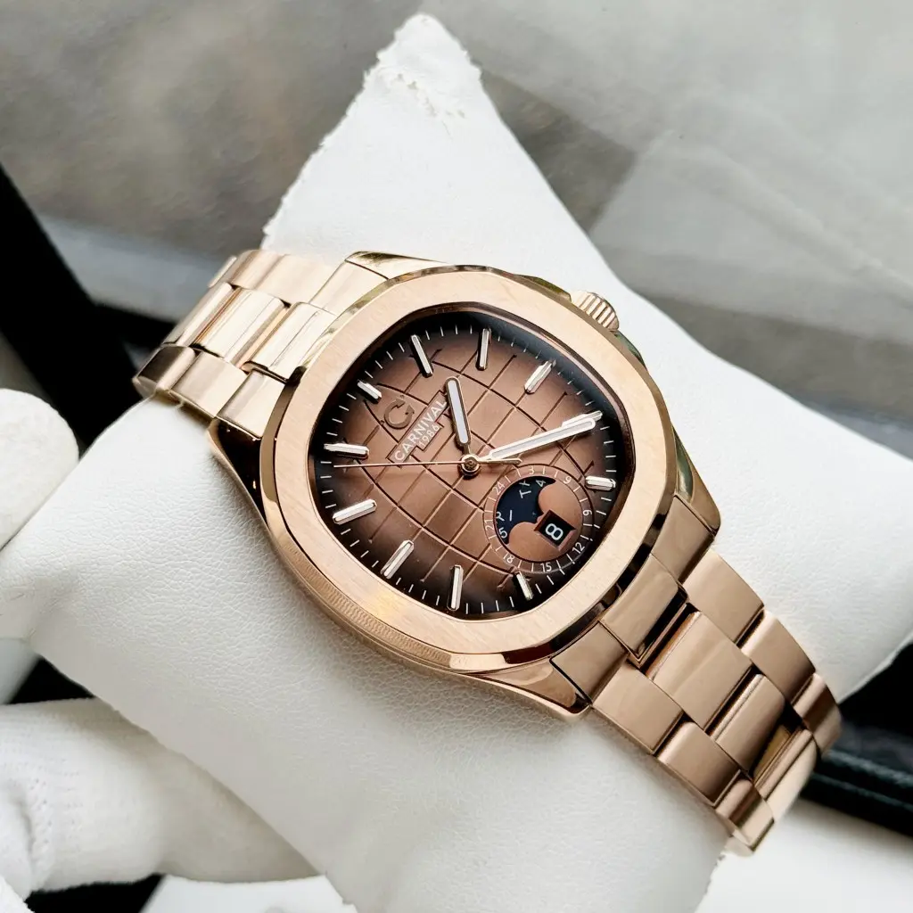 Mặt đồng hồ 40mm màu vàng nổi bật và tinh tế