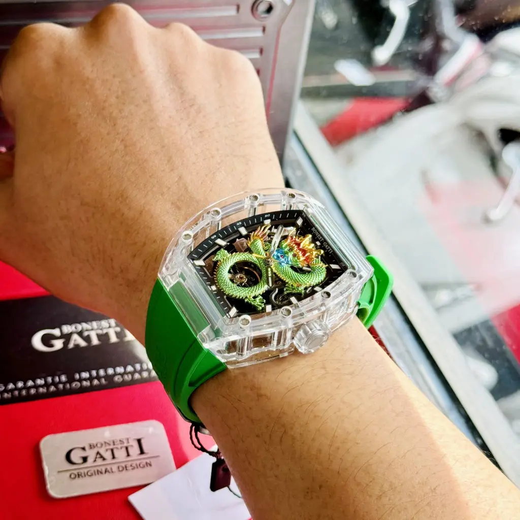 Mặt kính Sapphire trên Đồng hồ Nam Bonest Gatti chính hãng