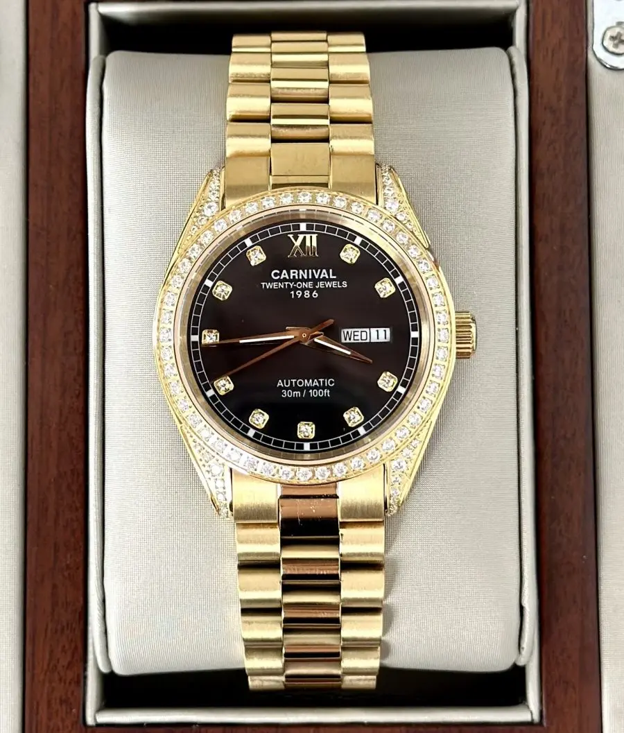 ĐỒNG HỒ NAM CARNIVAL 8907G-VV-D - Size 40mm – Dây Thép – Automatic- Kính Sapphire