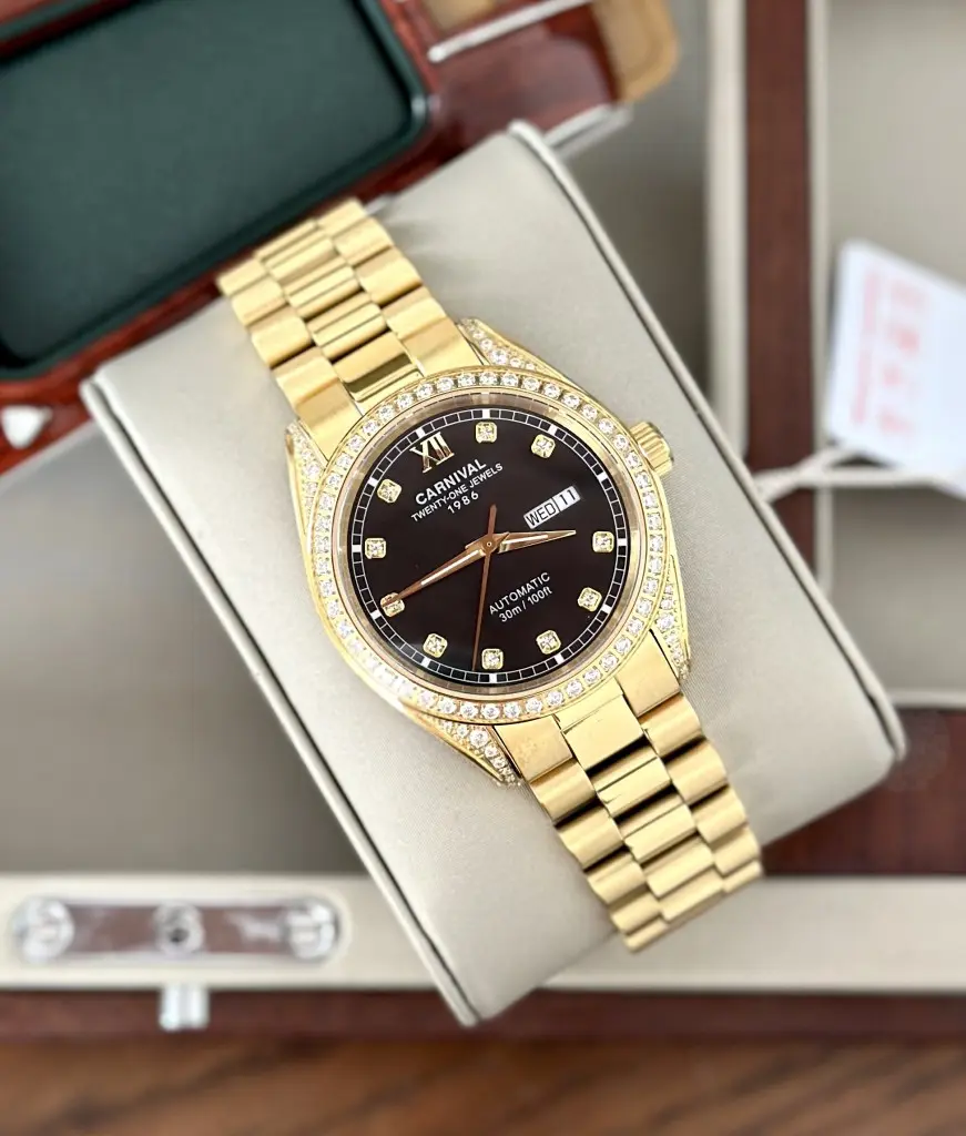 Bộ máy Automatic hoạt động bền bỉ, chính xác