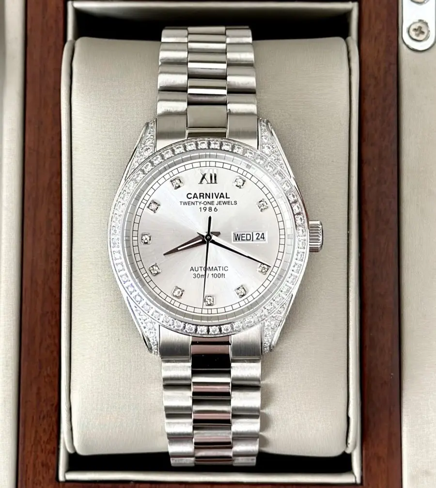ĐỒNG HỒ NAM CARNIVAL 8907G-VT-T - Size 40mm – Dây Thép – Automatic- Kính Sapphire
