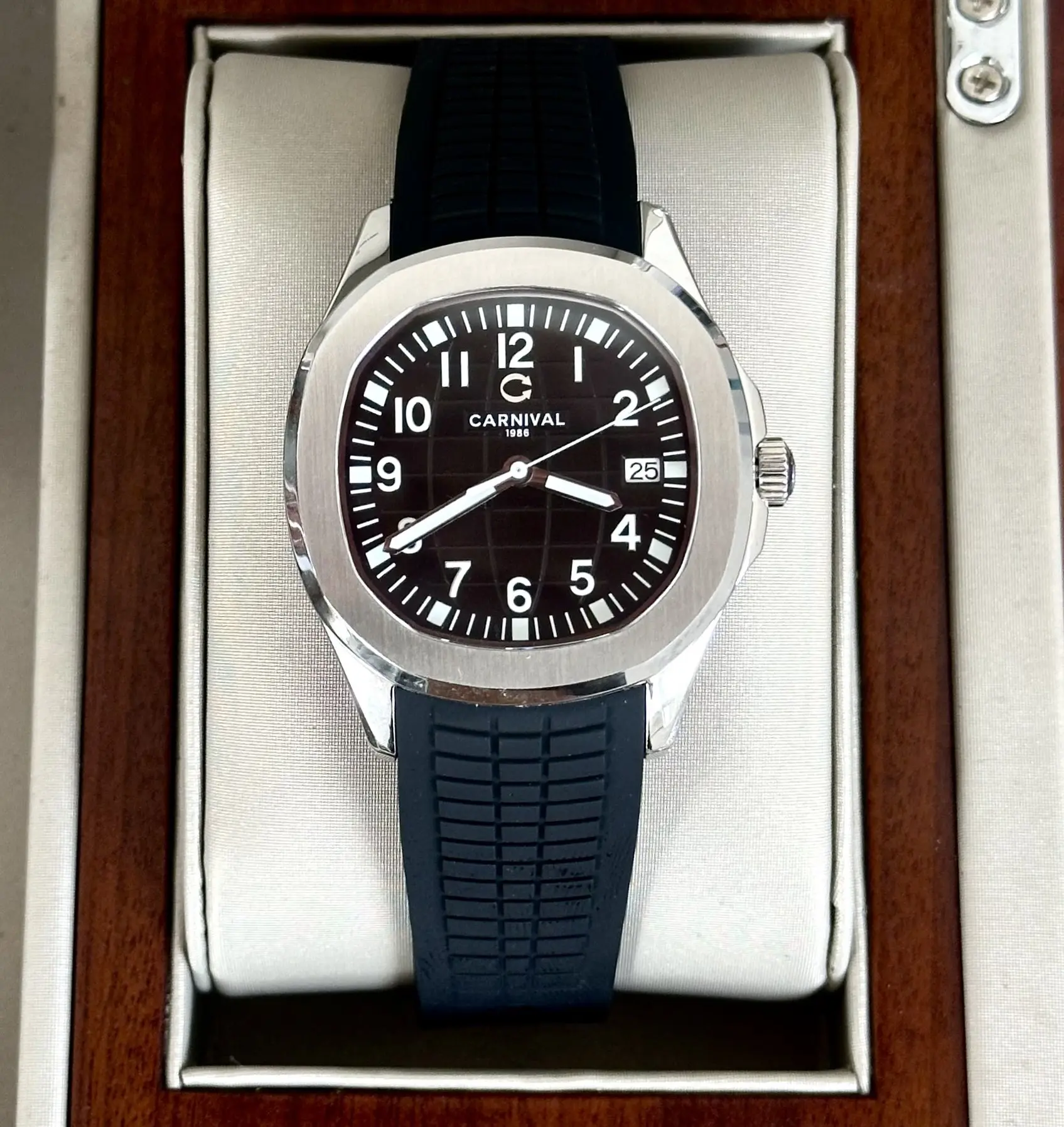 ĐỒNG HỒ NAM CARNIVAL 722G - Black - Size 40mm – Automatic- Kính Sapphire
