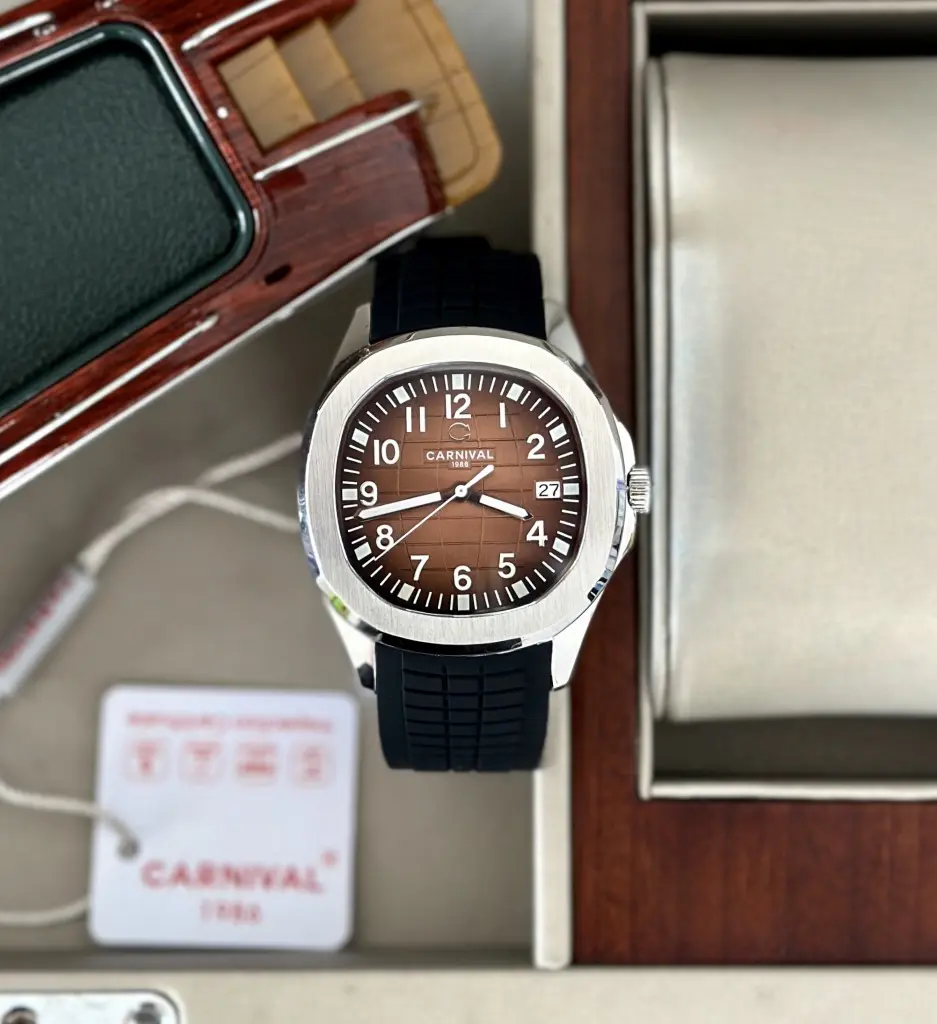 ĐỒNG HỒ NAM CARNIVAL trang bị bộ máy Automatic bền bỉ