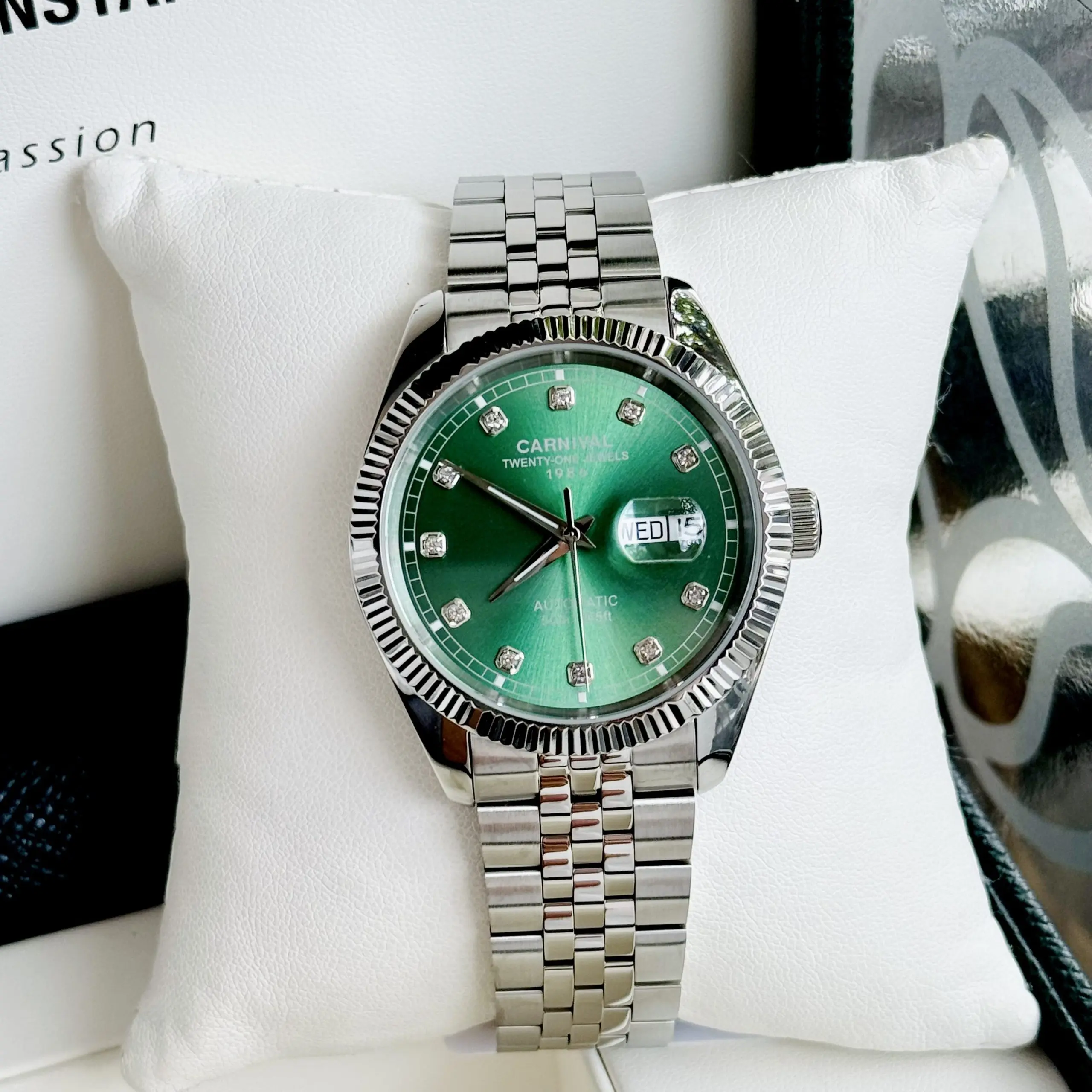 ĐỒNG HỒ NAM I&W Carnival 8131G  Dây Thép Bạc - Mặt Xanh Lục Bảo - Automatic - Kính Sapphire