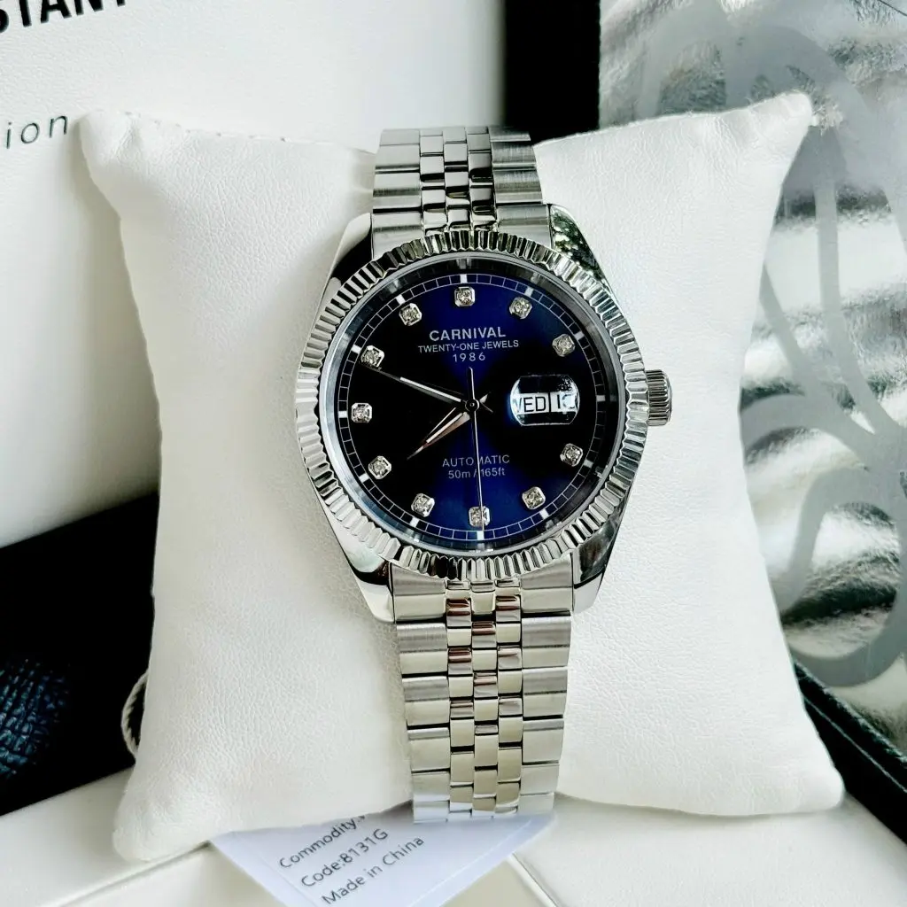 Chất liệu thép 316L và kính Sapphire bảo vệ tối ưu