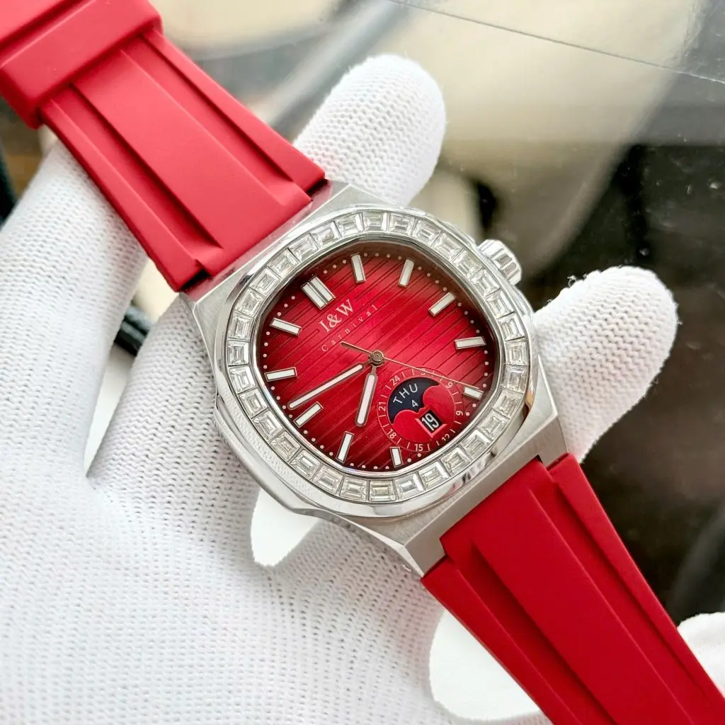 Thiết kế mặt kính Sapphire và vỏ thép chống gỉ bền bỉ