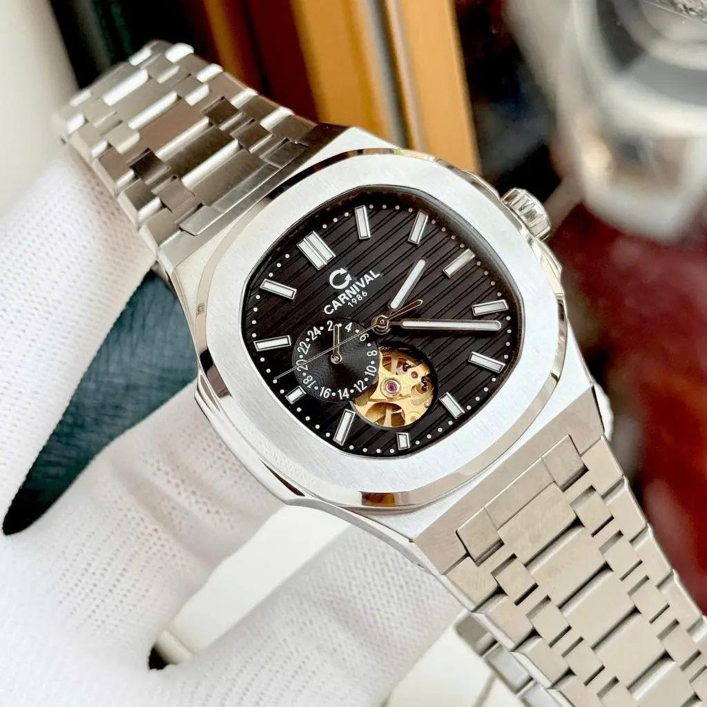 Kính Sapphire chống trầy xước kết hợp dây đeo êm ái