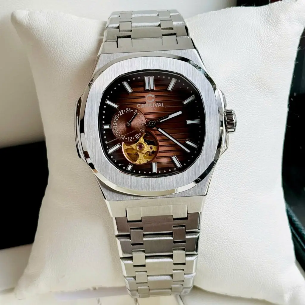 ĐỒNG HỒ NAM Carnival 8159G-VT-XD với thiết kế nam tính và sang trọng