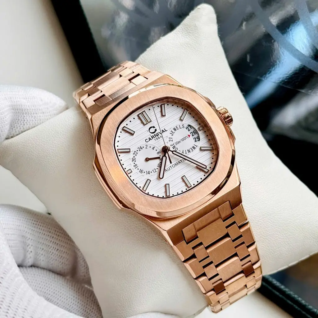 Mặt kính Sapphire và vỏ thép chống gỉ cao cấp