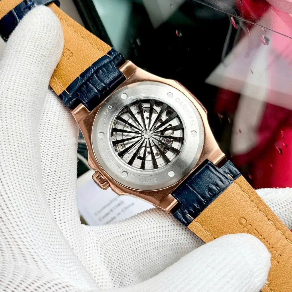Bộ máy Automatic bền bỉ cùng khả năng chống nước 50m an toàn