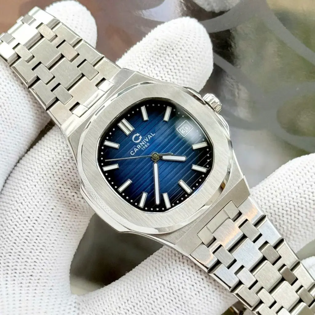 ĐỒNG HỒ Nữ Carnival 8161L-VT-X mang thiết kế thanh lịch và sang trọng