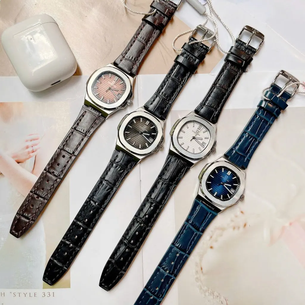 Kích thước mặt 34mm vô cùng vừa vặn với cổ tay phái nữ