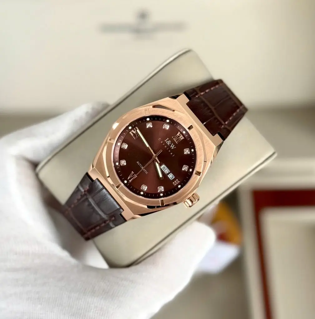 Mặt kính Sapphire chống trầy xước hiệu quả