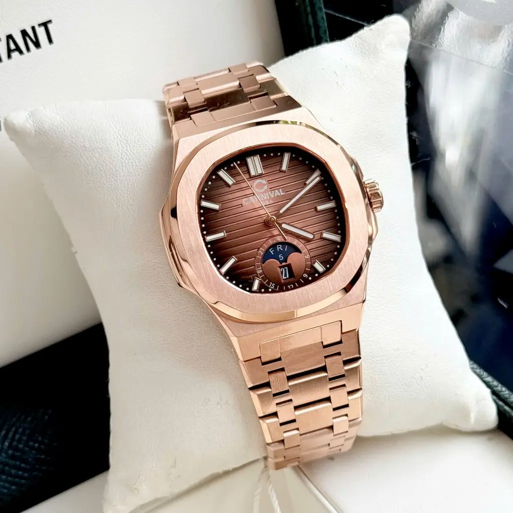 Dây đeo được hoàn thiện tỉ mỉ, mang lại cảm giác thoải mái