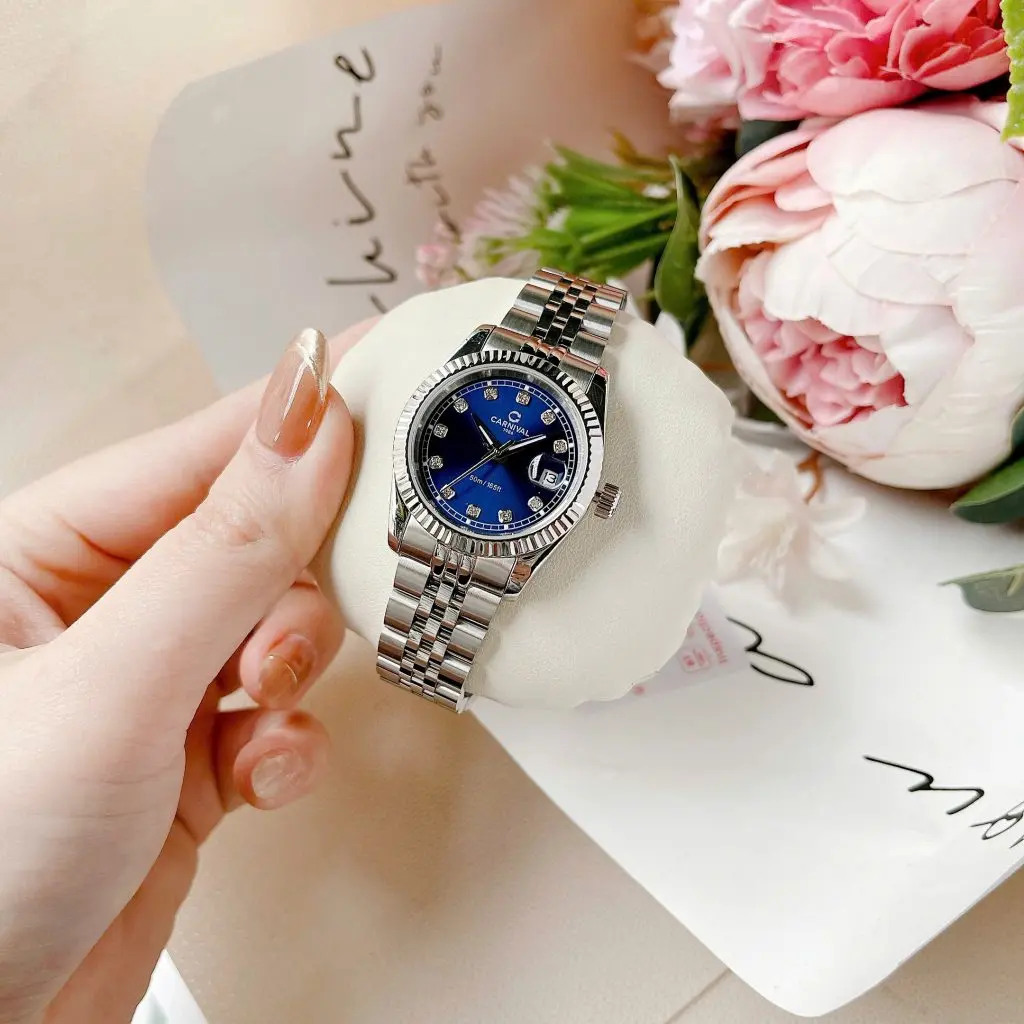Kích thước 34mm hoàn hảo cho cổ tay của phái đẹp