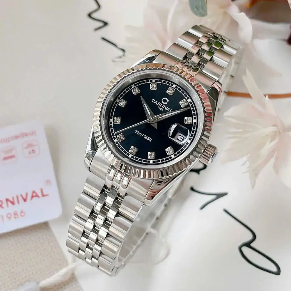 Mặt kính Sapphire và vỏ thép chống gỉ cao cấp