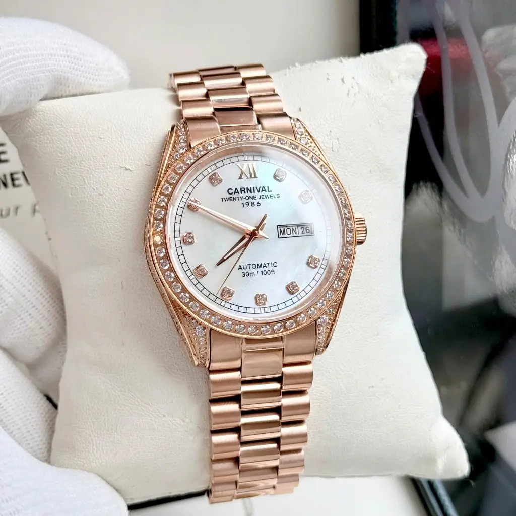Thân vỏ làm từ thép không gỉ 316L mạ Rose Gold sáng bóng