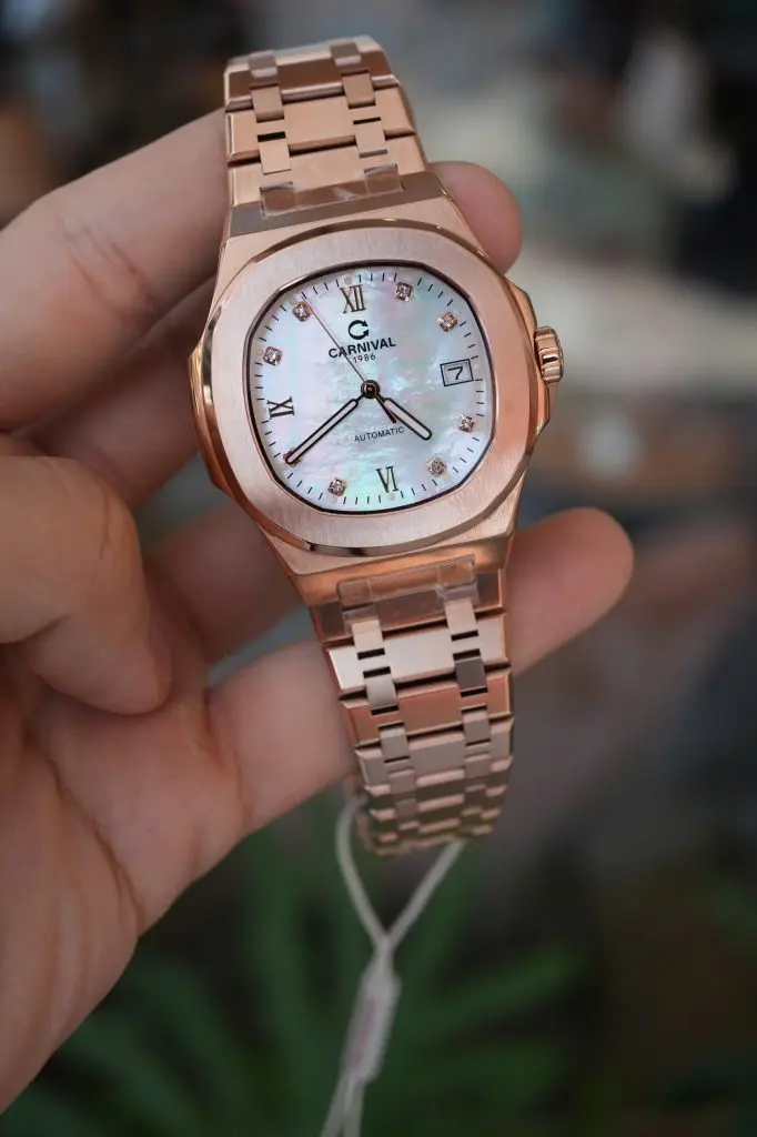 Cỗ máy Automatic NH36A từ nhà Seiko đảm bảo độ chính xác và bền bỉ