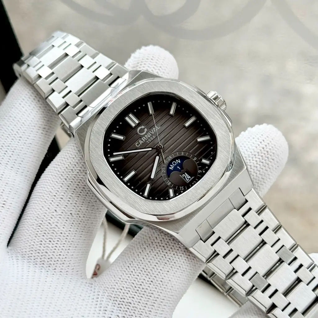 Kích thước 41mm cùng vỏ thép chống gỉ ôm sát cổ tay