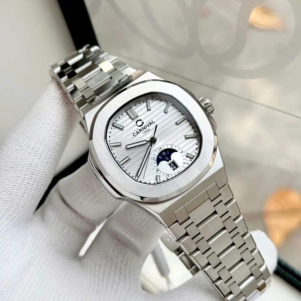 Bộ máy Automatic xuất xứ Thụy Sĩ hoạt động bền bỉ và chính xác