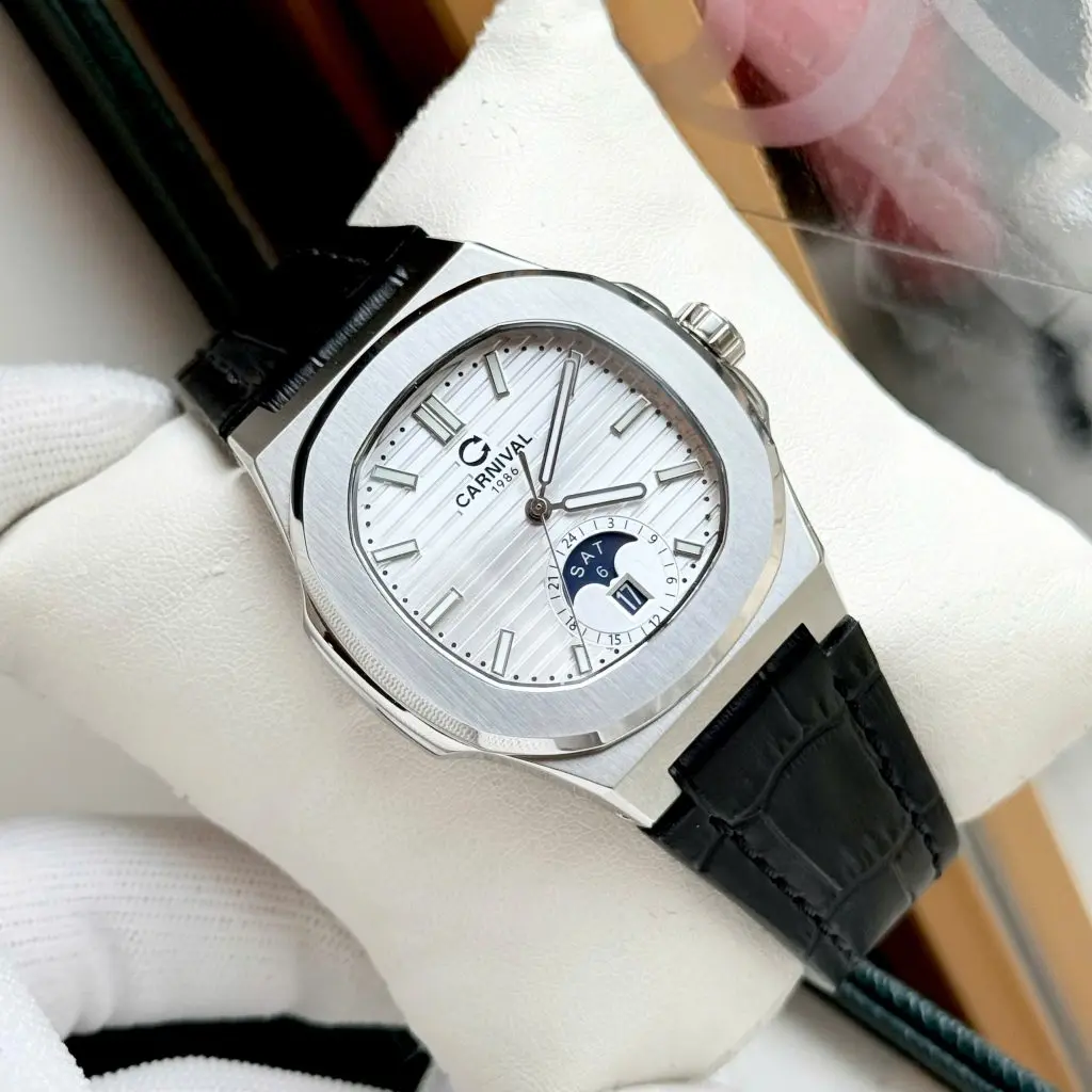 Bộ máy cơ Automatic Thụy Sĩ hoạt động vô cùng bền bỉ và chính xác