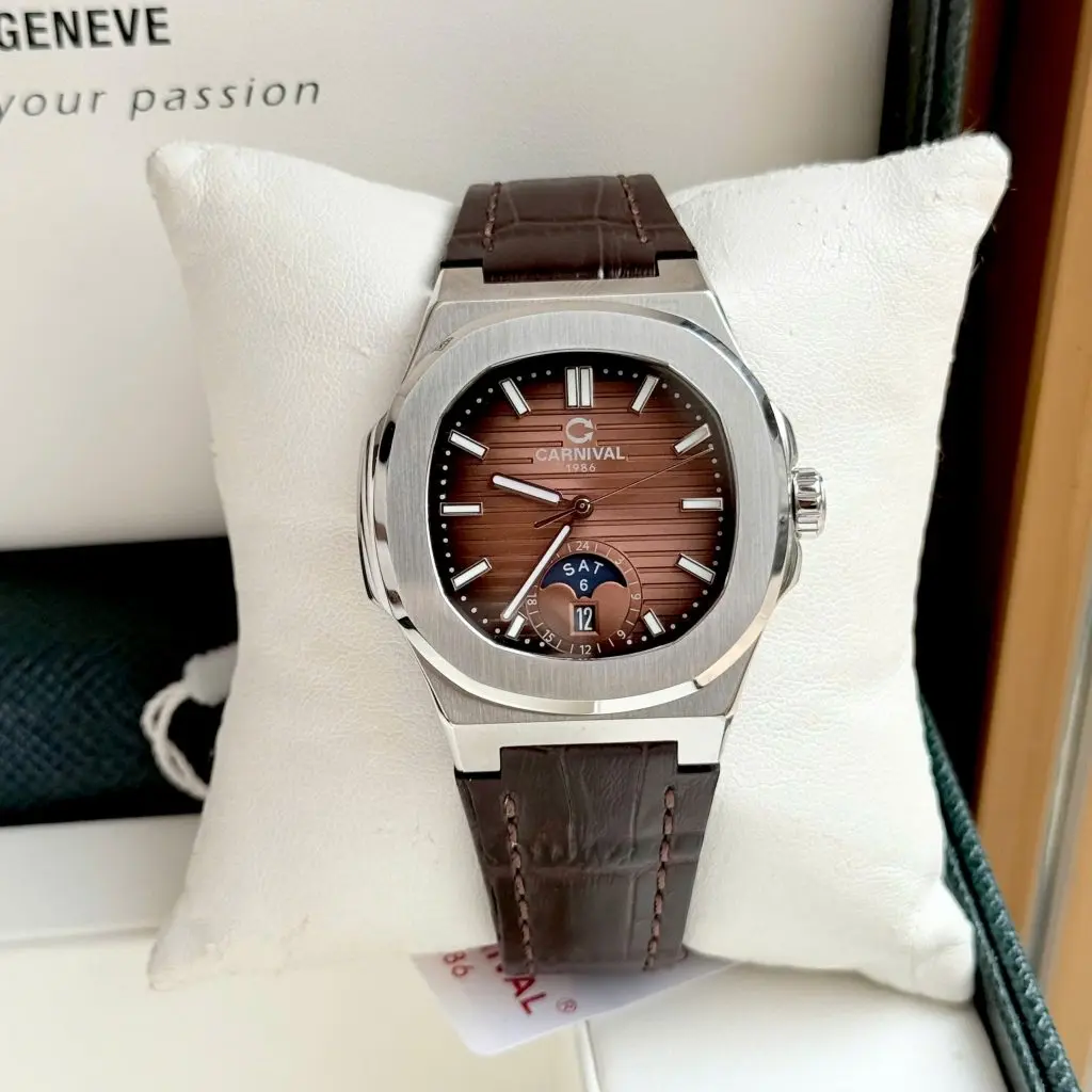 Kích thước 41mm chuẩn nam tính cùng mặt kính Sapphire chống xước