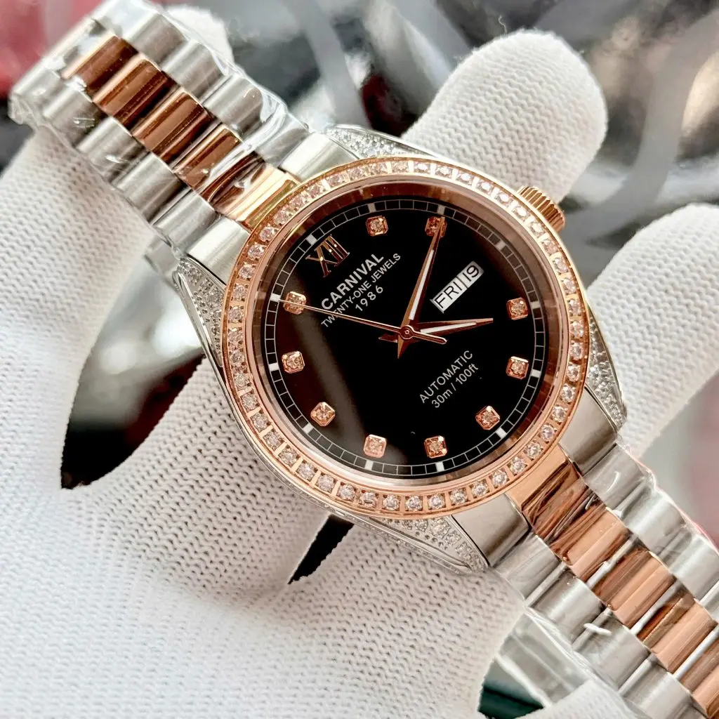 Cỗ máy Automatic NH36A vận hành êm ái và chính xác