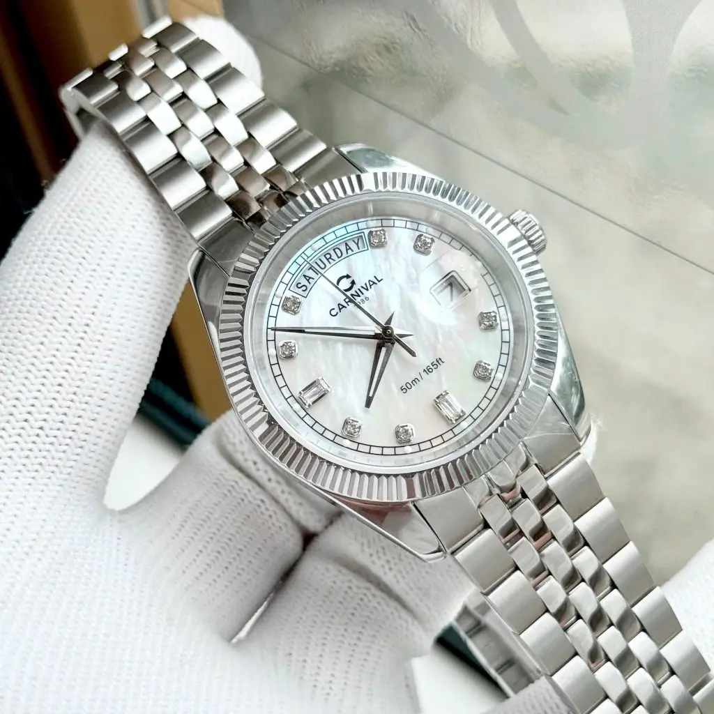 Thân vỏ thép không gỉ 316L và mặt kính Sapphire chống xước