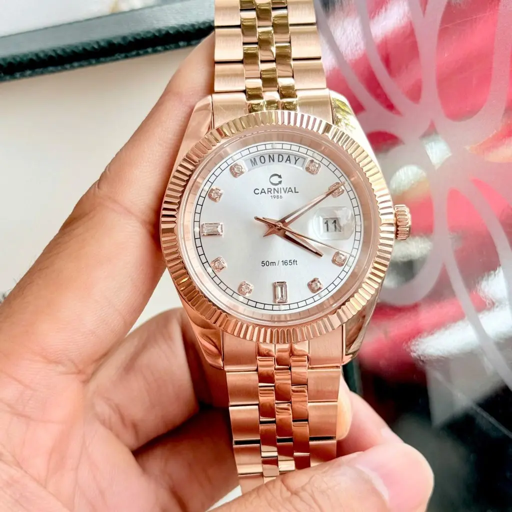 Bộ máy Quartz Nhật Bản vận hành bền bỉ