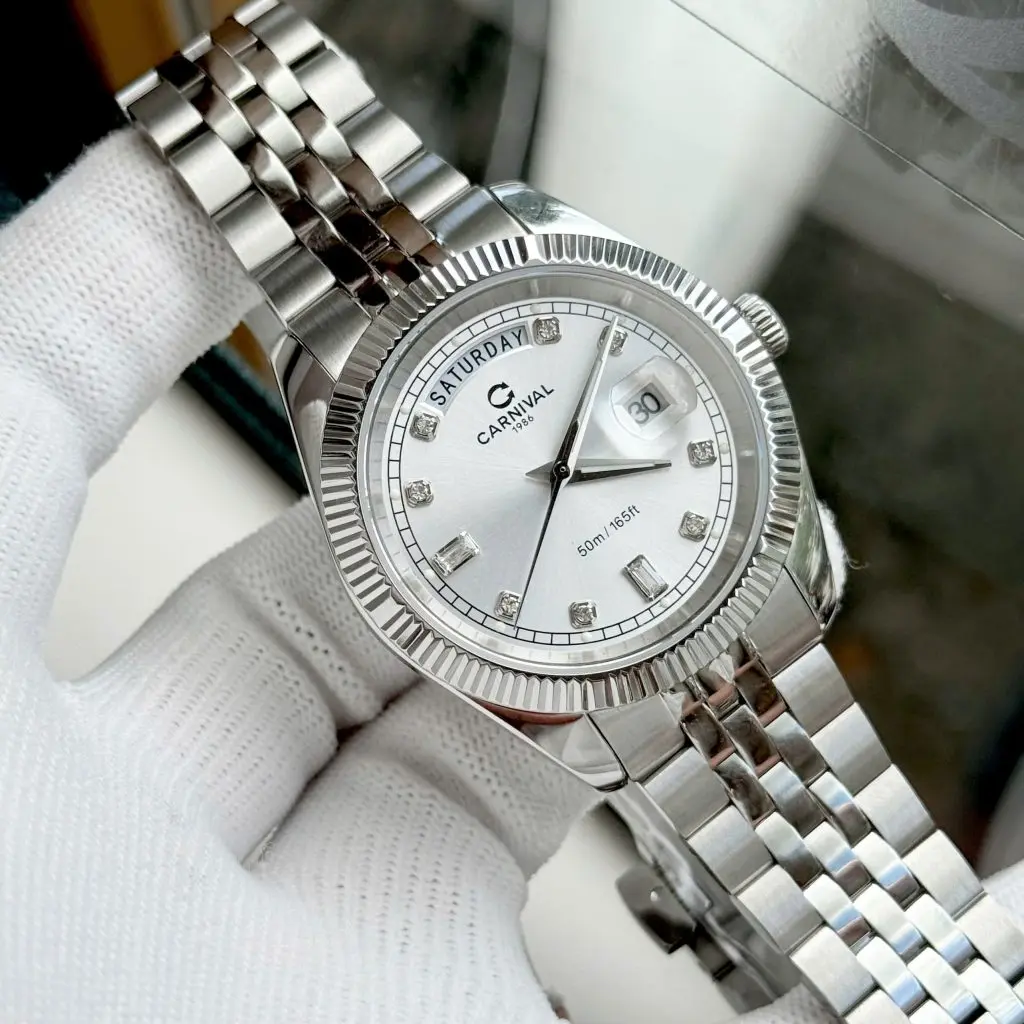 Mặt số 40mm cùng vỏ thép không gỉ 316L sáng bóng