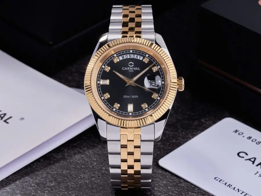 Đồng Hồ Nam Carnival 8190G-CV-D DAYDATE-Thép Demi-Mặt Đen-Pin-Kính Sapphire