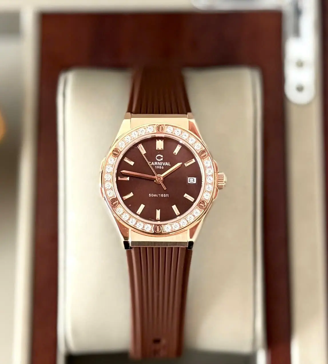 Đồng Hồ Nữ Carnival 8168L2-VH-DCS-N-Viền Vàng Hồng-Dây Cao Su-Mặt Nâu-Pin-Kính Sapphire