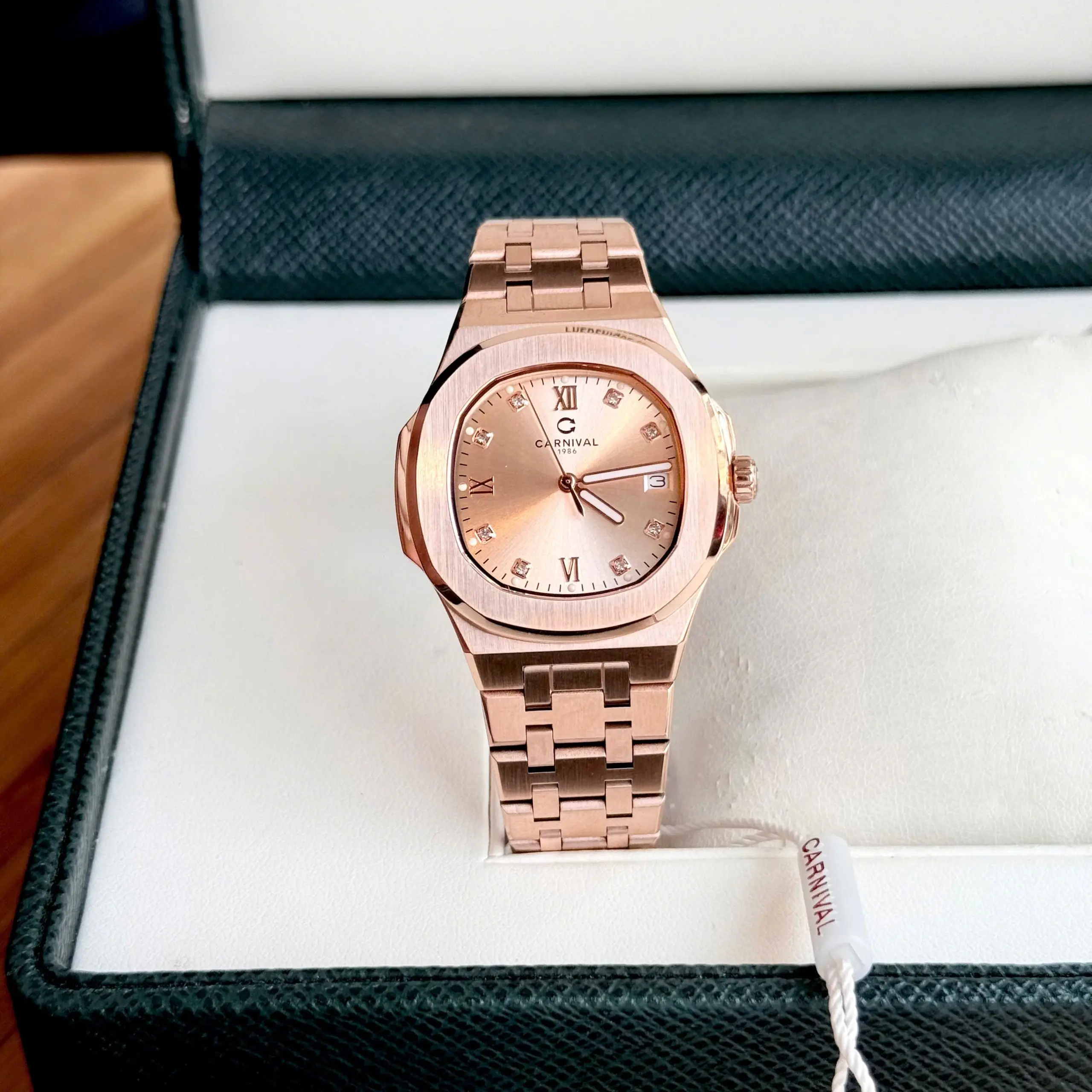 ĐỒNG HỒ Nữ Carnival 8160L-VH-NN- Mặt Rose Gold -Dây Thép - Pin - Kính Sapphire