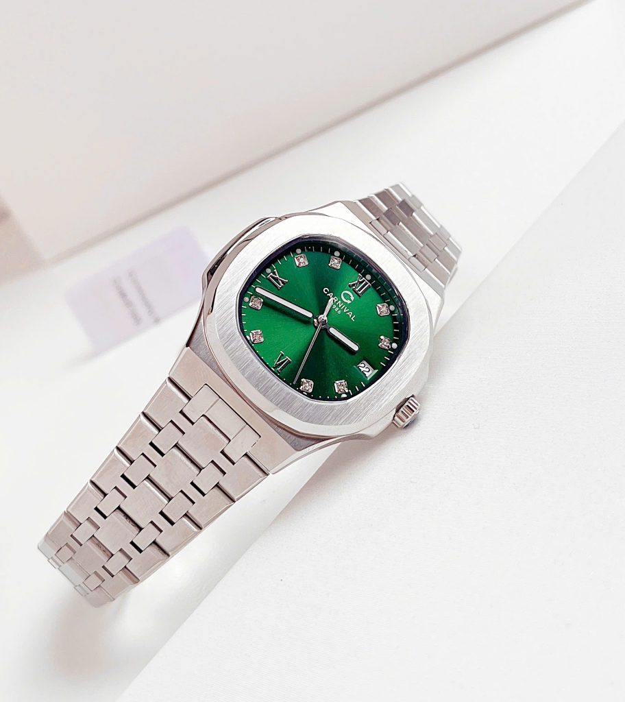 Mặt kính Sapphire cao cấp chống trầy xước hiệu quả