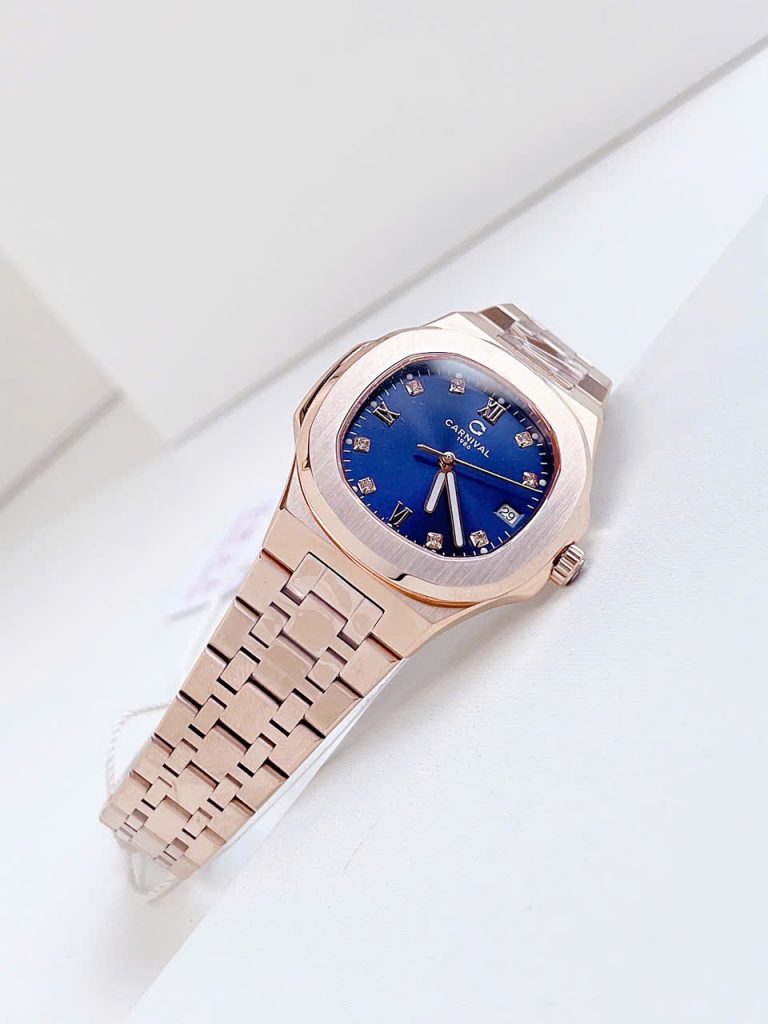 Kích thước mặt 34mm phù hợp với cổ tay phái nữ