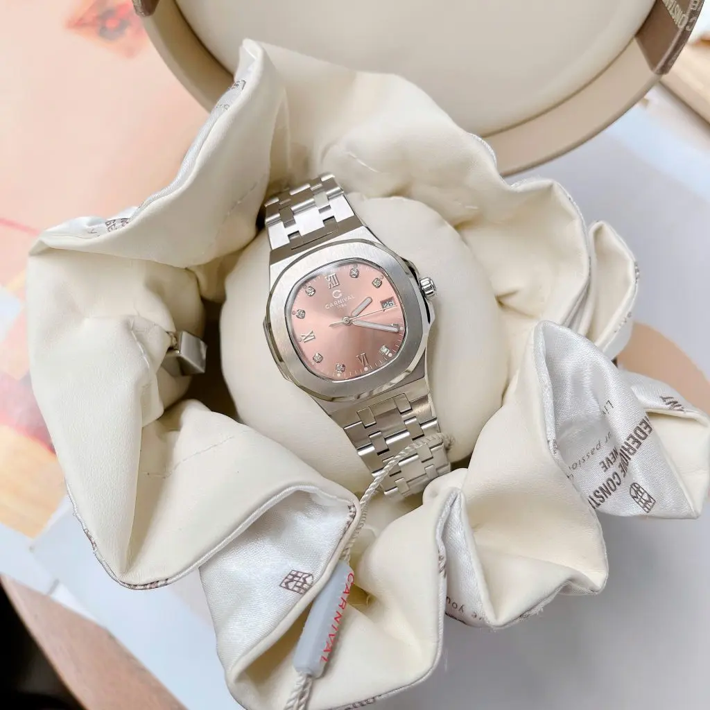 Kích thước 34mm vừa vặn với cổ tay phái nữ