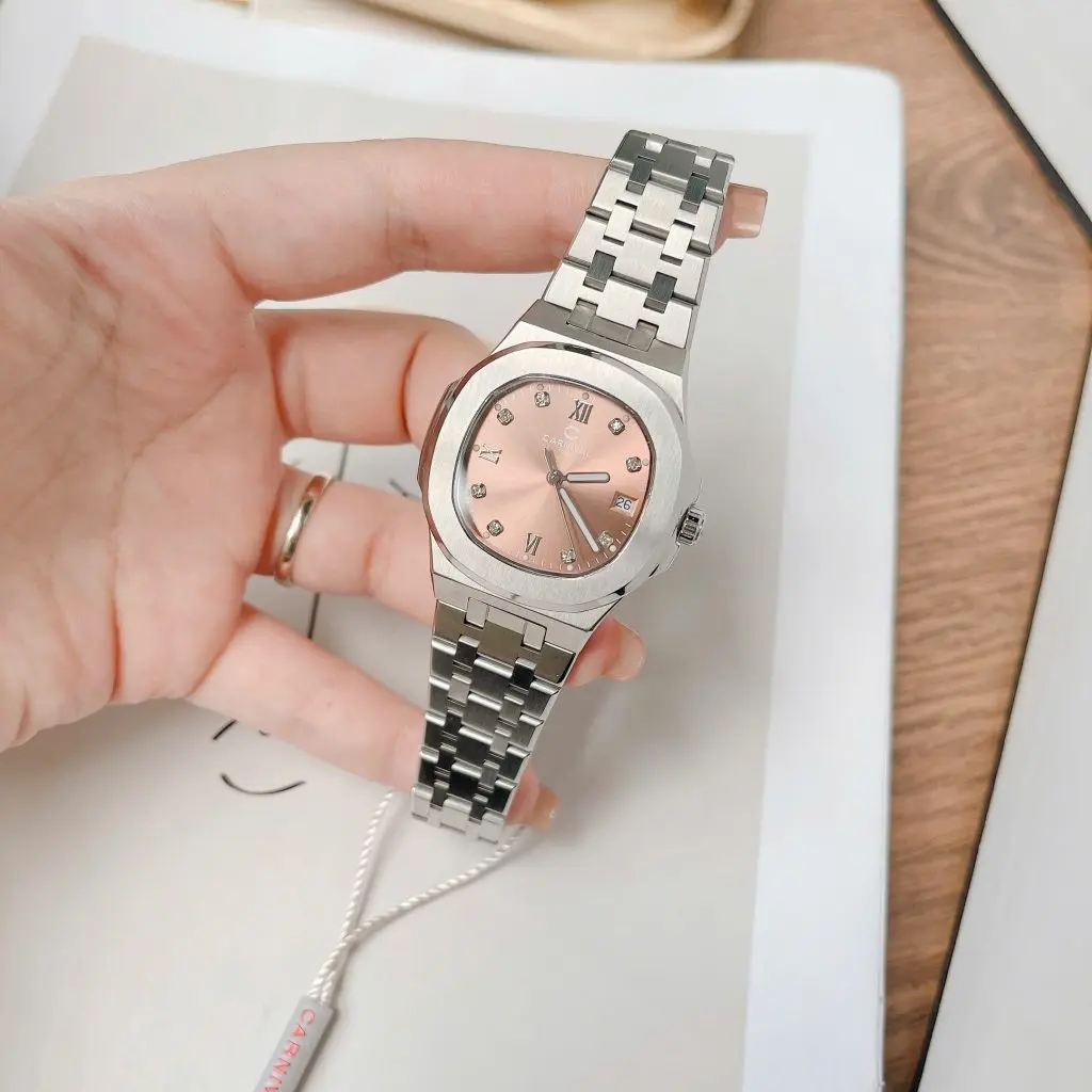 Mặt kính Sapphire cao cấp chống trầy xước hiệu quả