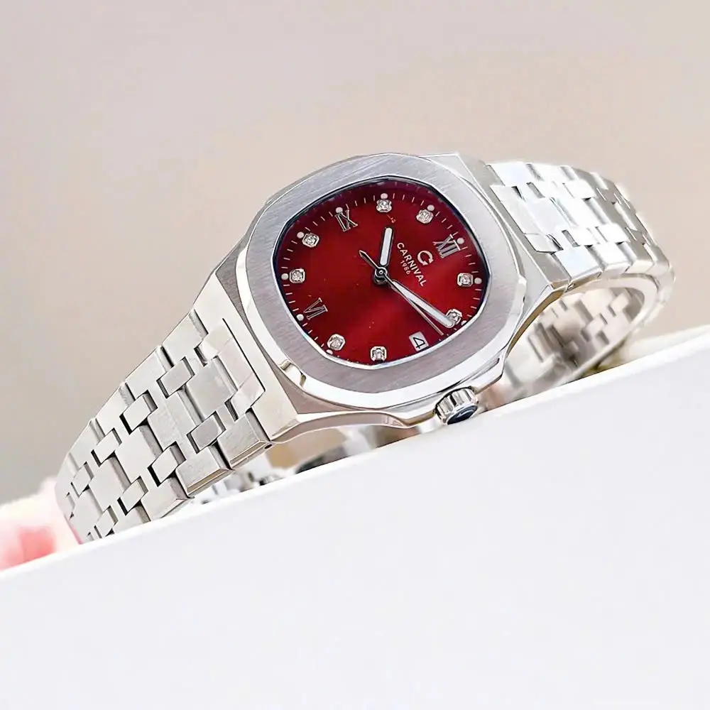 Đồng hồ trang bị máy Pin Thụy Sĩ và chống nước 50m
