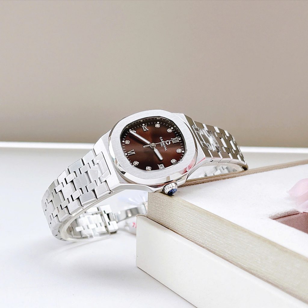 Mặt kính Sapphire cao cấp chống trầy xước hiệu quả