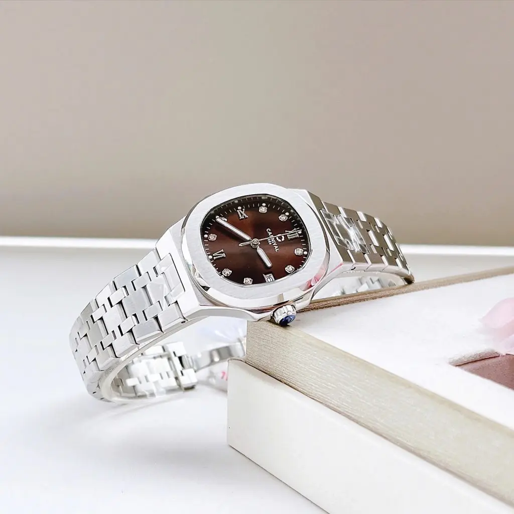 Mặt kính Sapphire cao cấp chống trầy xước hiệu quả