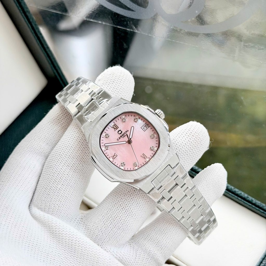 Mặt số xà cừ hồng nổi bật cùng kích thước 34mm lý tưởng